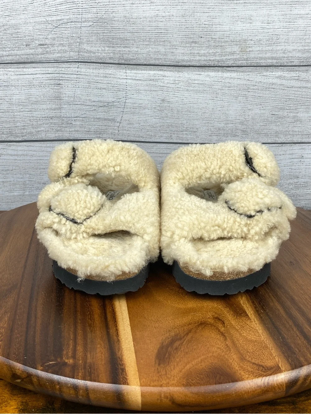 BIRKENSTOCK Papillio Arizona Big Buckle Teddy Sandals Eggshell Women’s Size 8